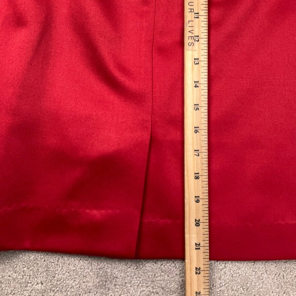 Kasper Skirt Suit Womens 10 Red Satin Shimmer Ruffle Peplum Holiday Romantic - Picture 14 of 16
